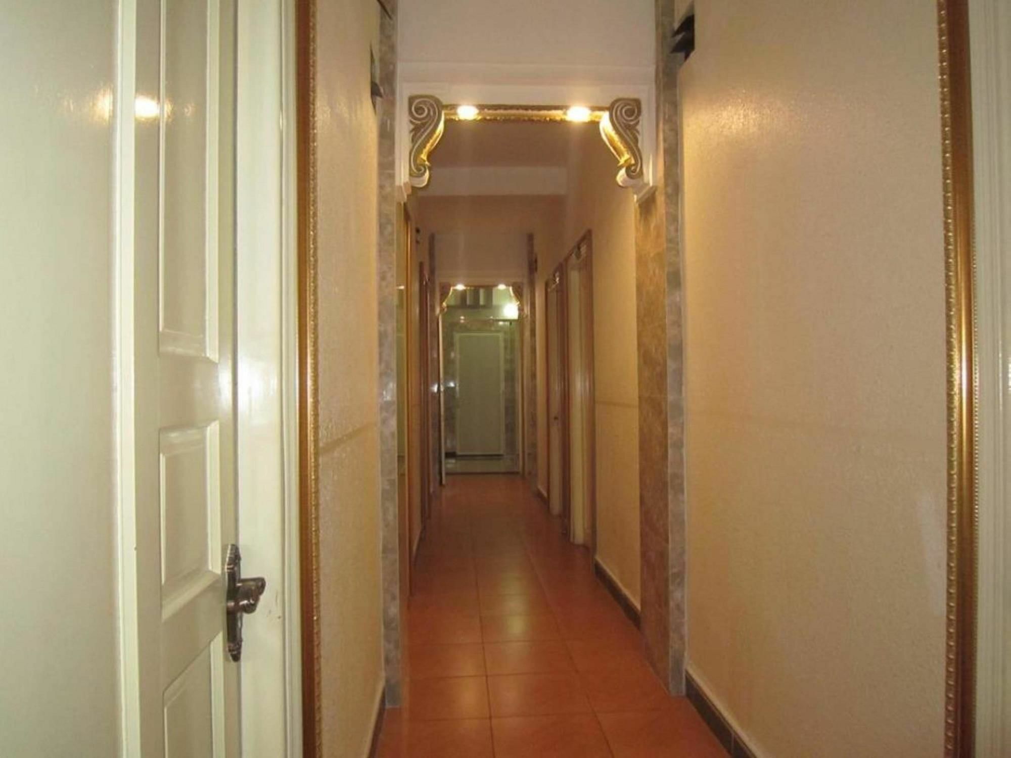 โอโย 253 ตันฮา โฮเทล Hotel โฮจิมินห์ซิตี้ ภายนอก รูปภาพ